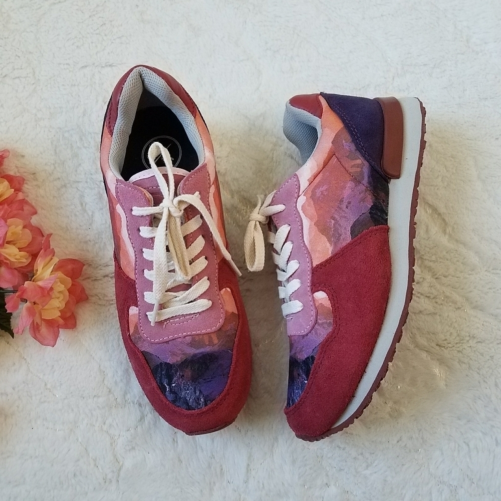 Inkkas Jogger Sneakers in Red Andes - Picture 2 of 8